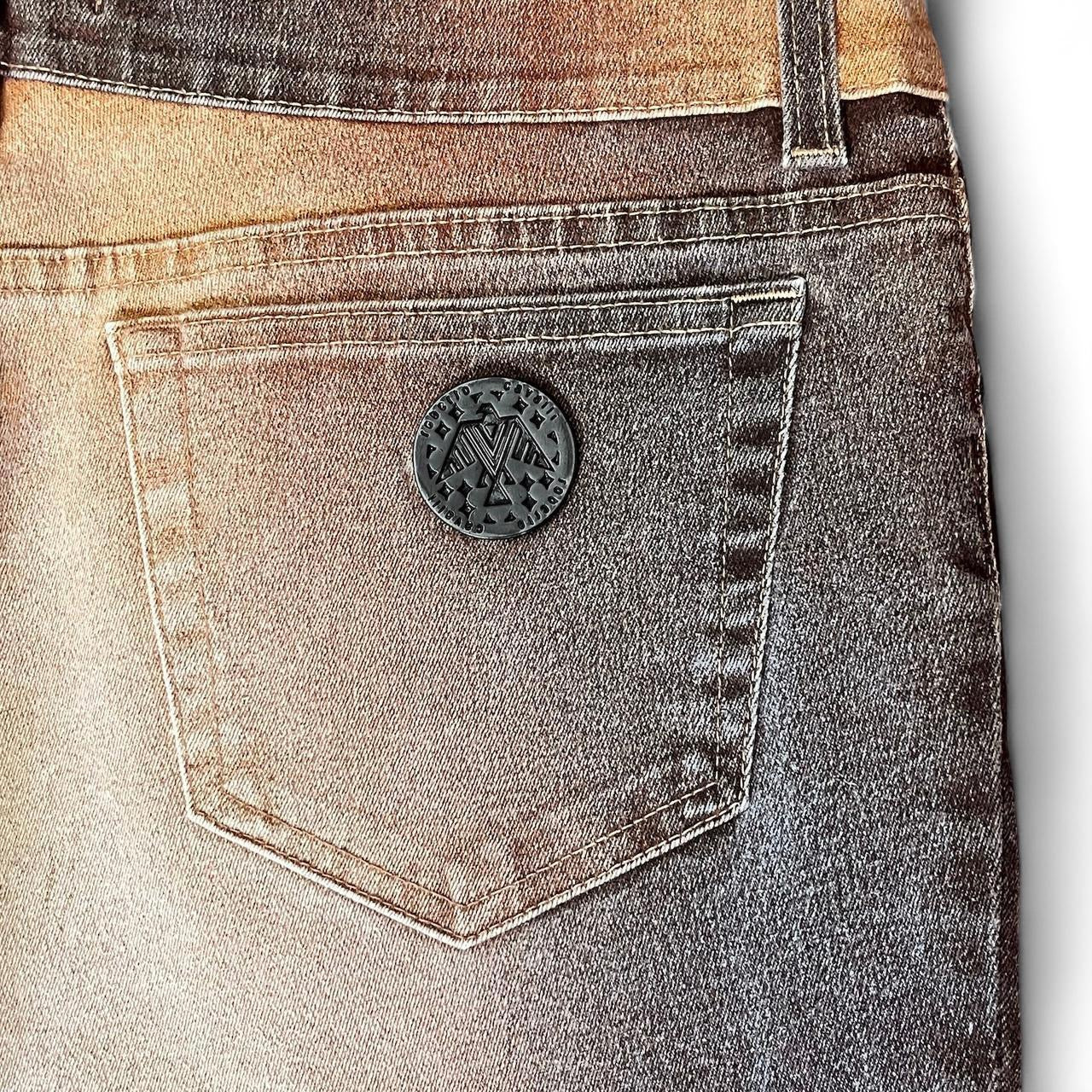 Ombré sand texture jeans