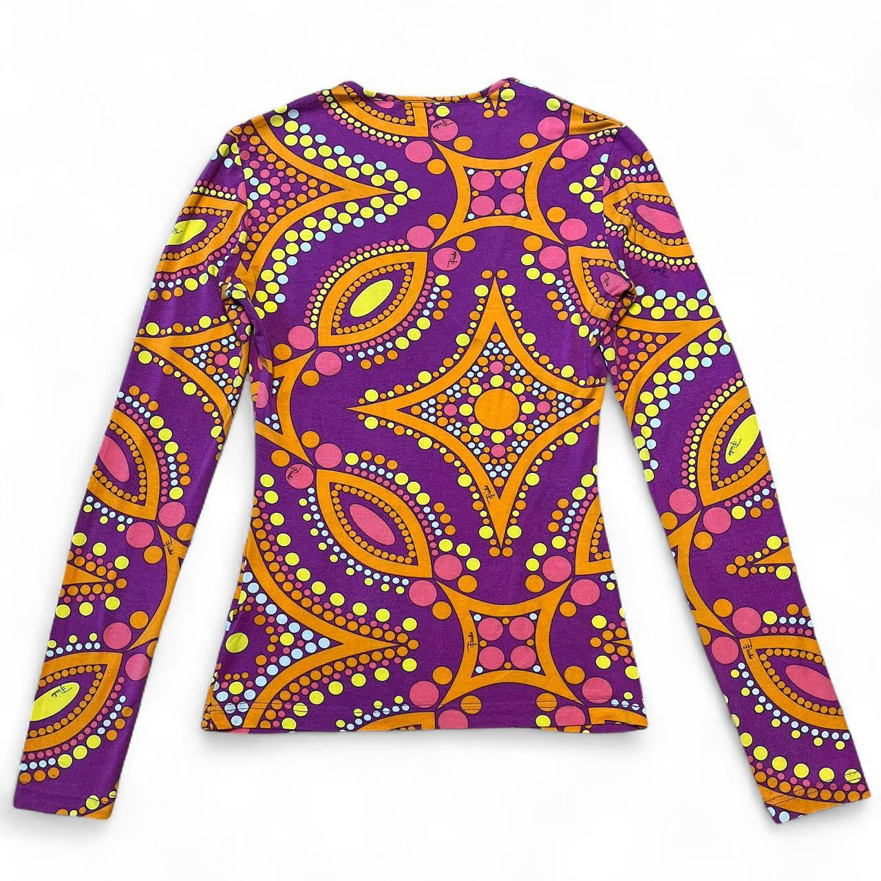 V-neck long sleeve signature print top