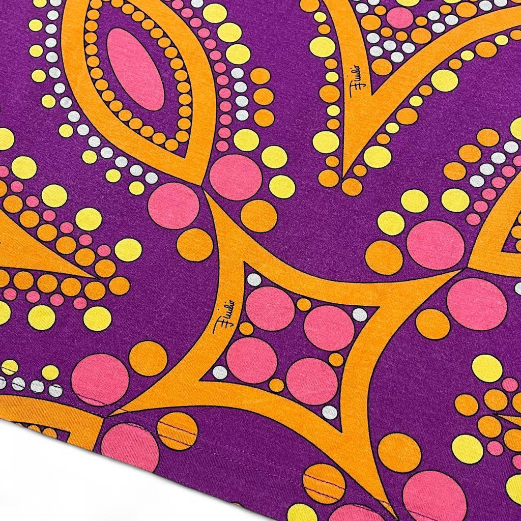 V-neck long sleeve signature print top