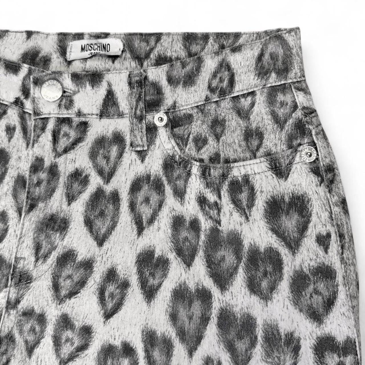Heart-shape leopard print jeans