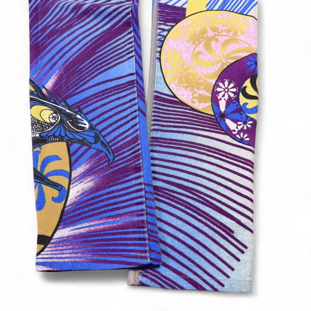 Multicolor manga print jeans
