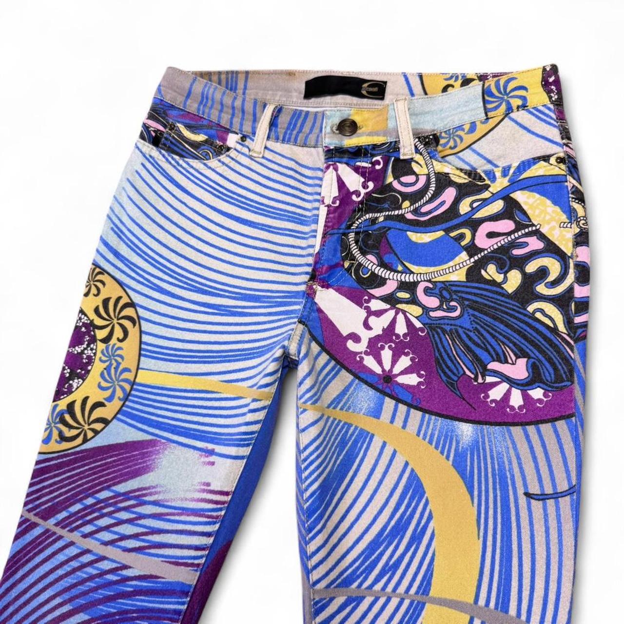 Multicolor manga print jeans