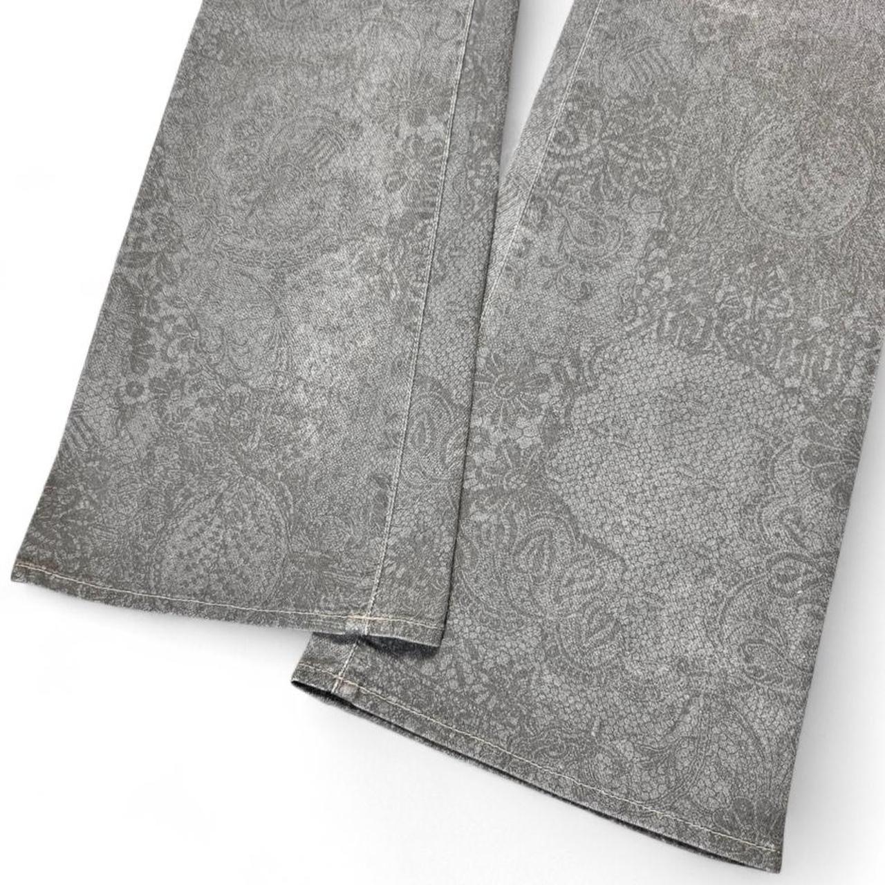 Gray ombré lace print jeans
